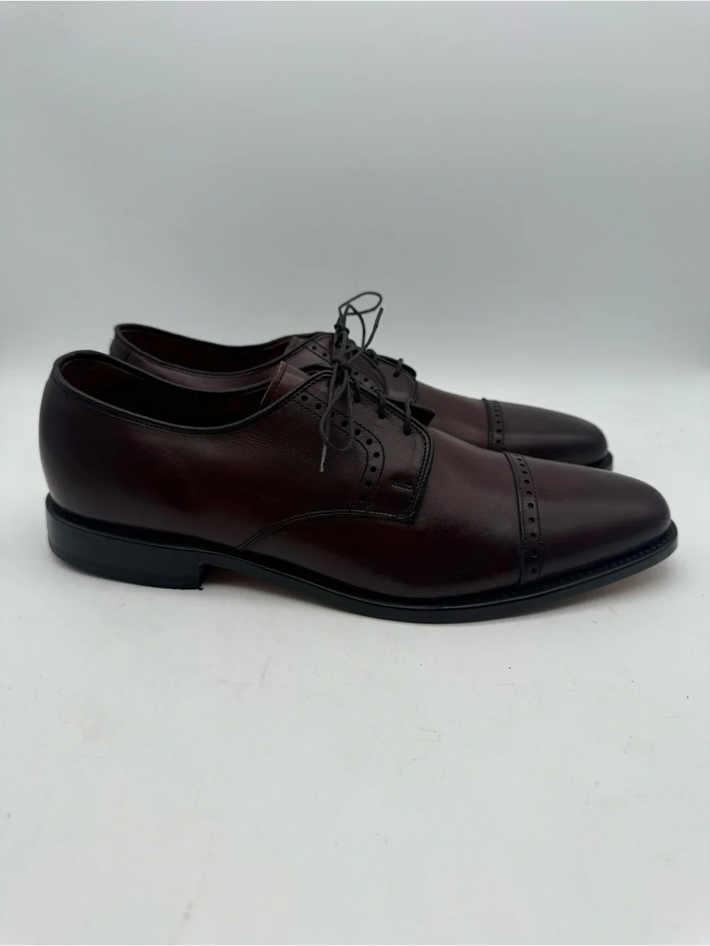 NEW Allen Edmonds Clifton Cap Toe Blucher Brown Mismatch Sz R 11 B / L 10.5 D